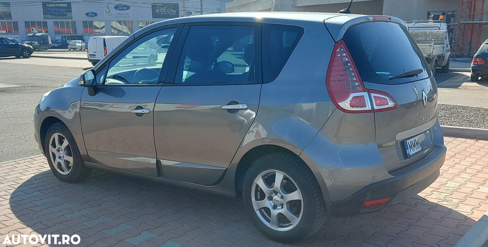 Renault Scenic - 5