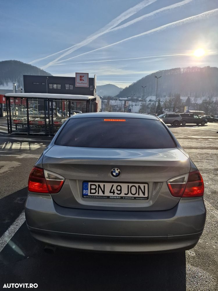 BMW Seria 3 320d DPF Aut. - 7