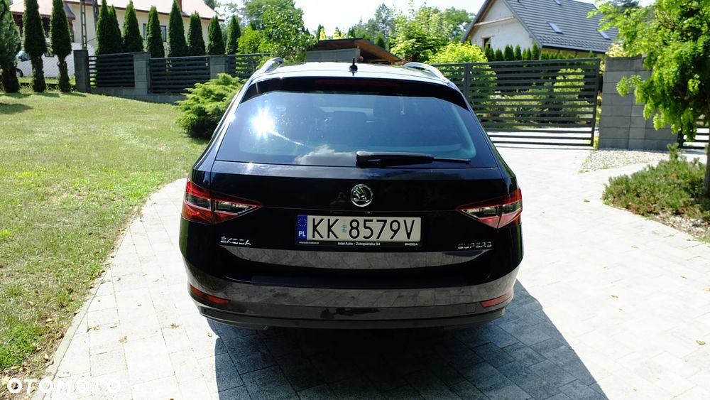 Skoda Superb 2.0 TDI Ambition - 7