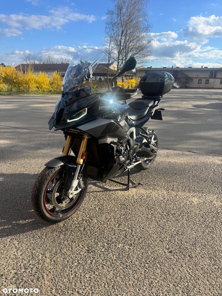 BMW XR - 1