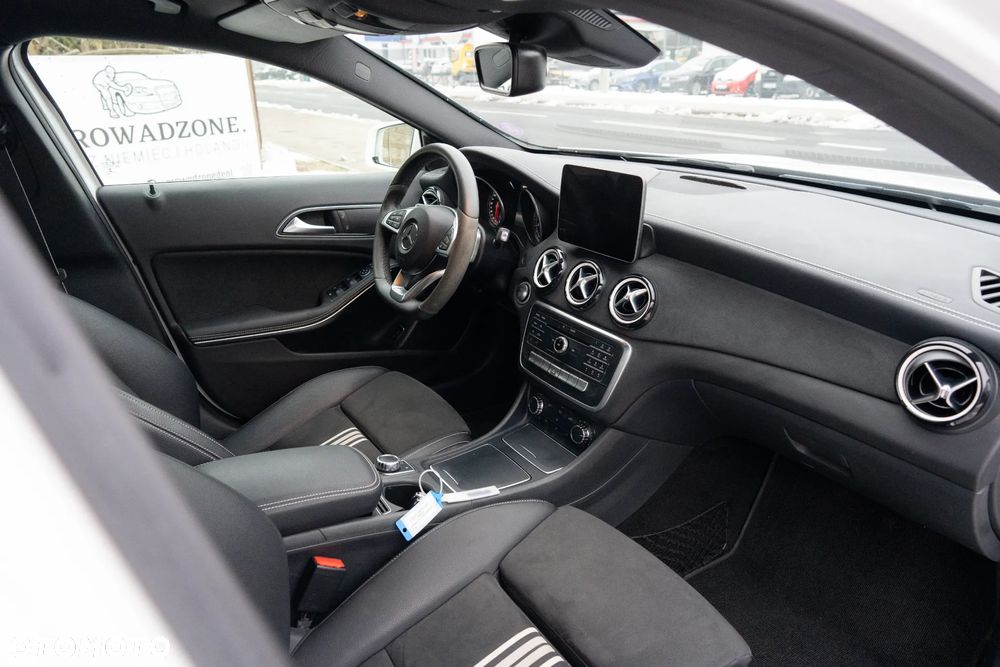 Mercedes-Benz GLA 180 7G-DCT Edition 1 - 10