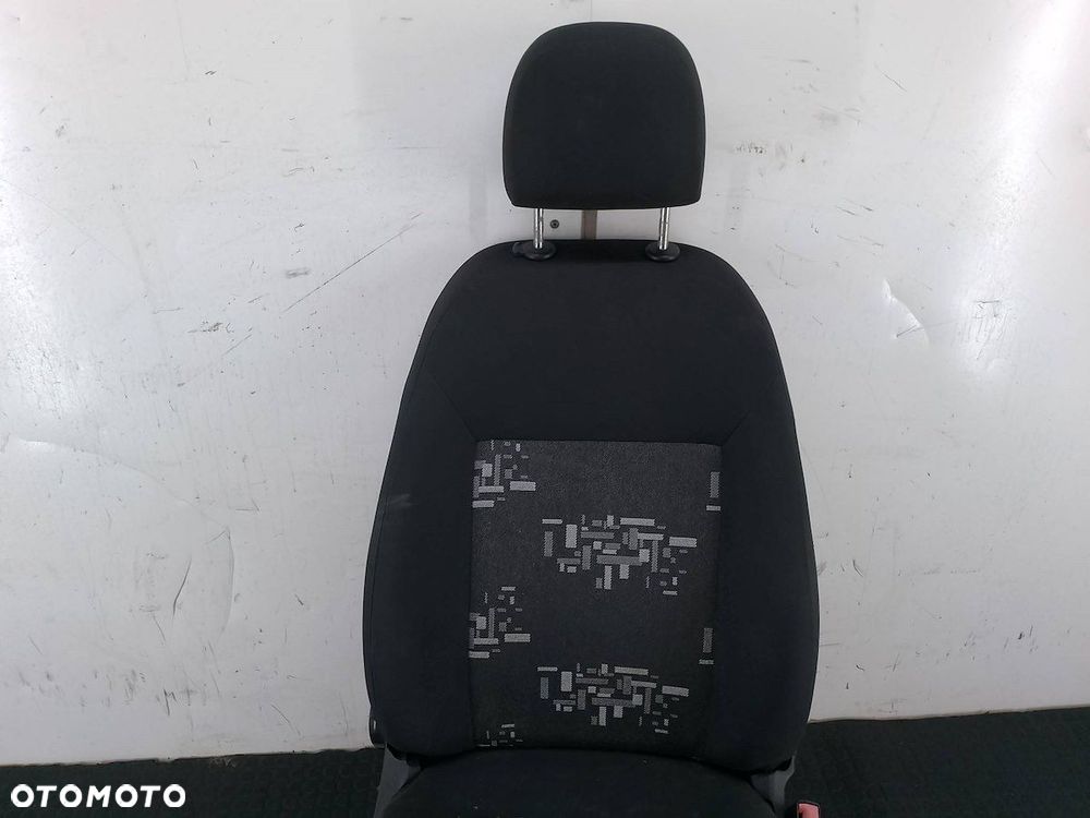 FOTEL PRAWY PASAŻERA FIAT FIORINO IV - 2