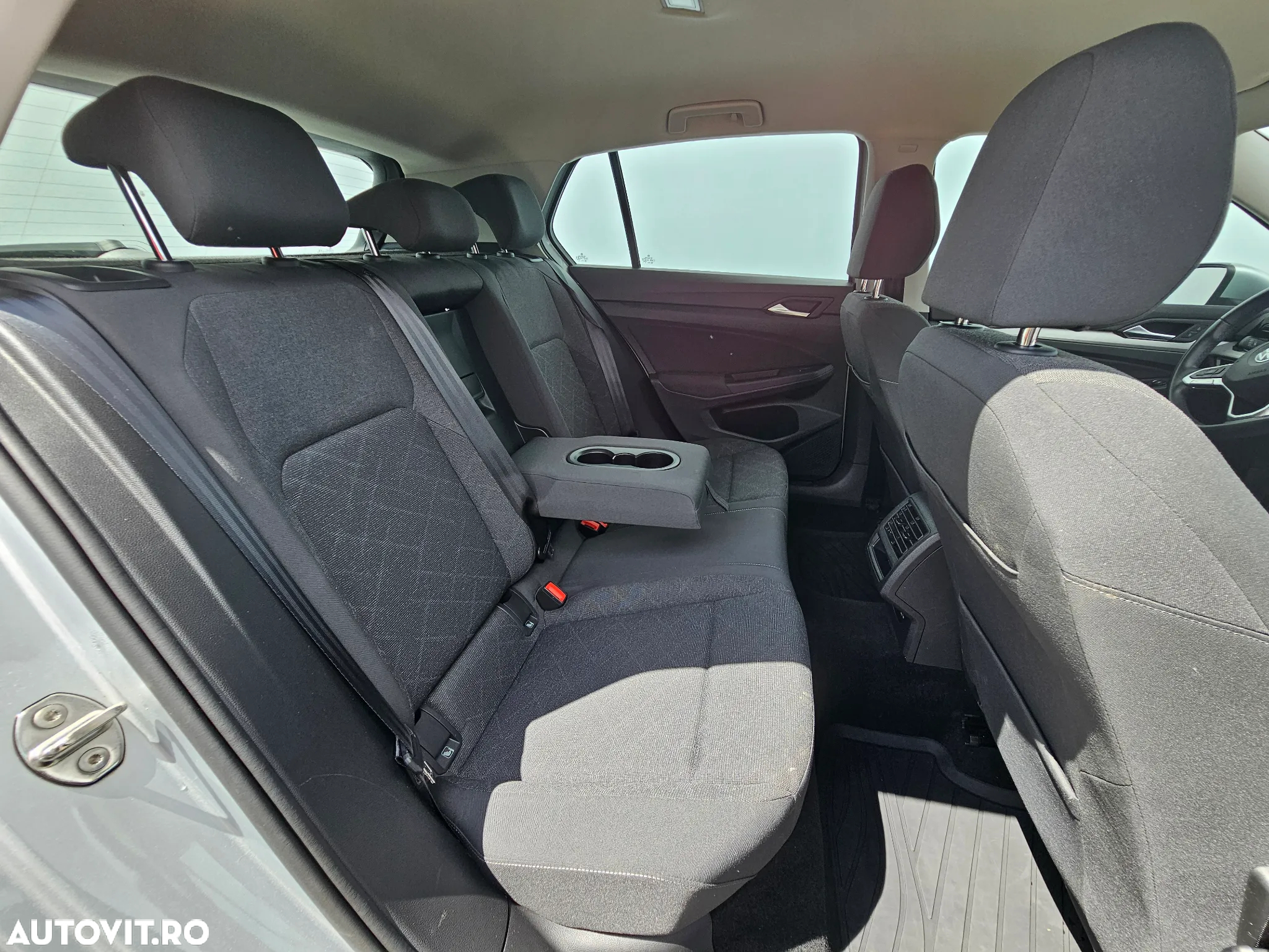 Volkswagen Golf 1.0 TSI Life - 17