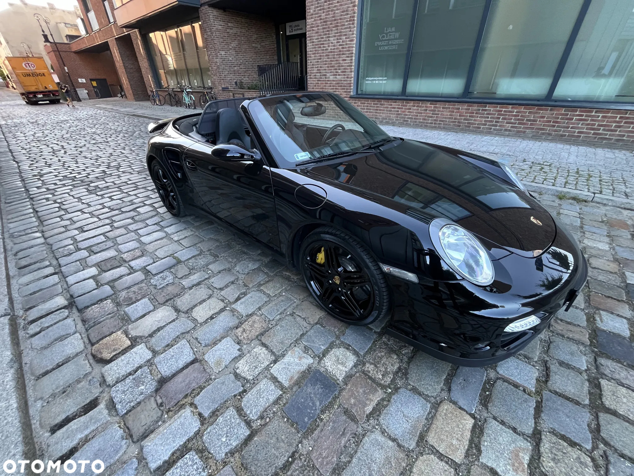 Porsche 911 - 22