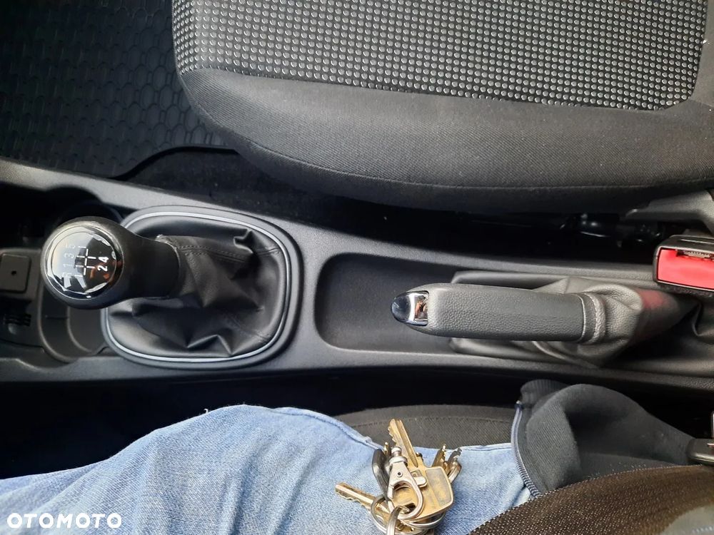 Opel Corsa 1.0 12V Essentia - 33
