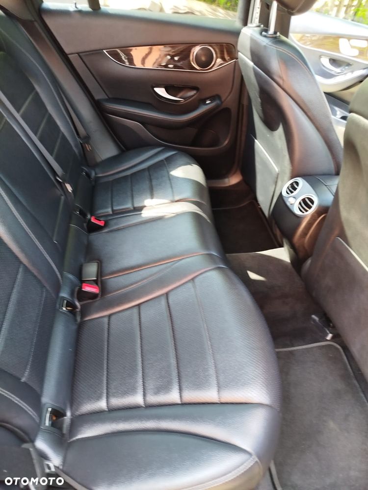 Mercedes-Benz GLC - 28