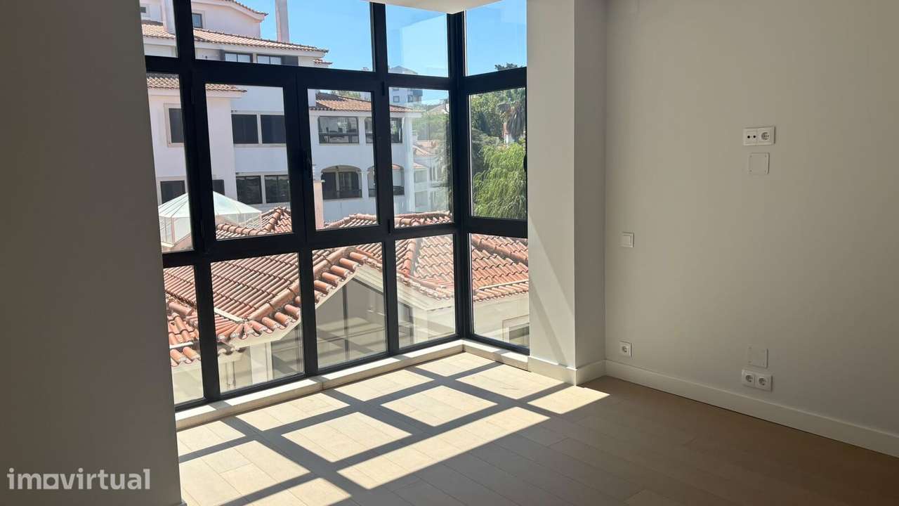 Apartamento T4 com estacionamento, Monte Estoril, Cascais - Grande imagem: 5/41