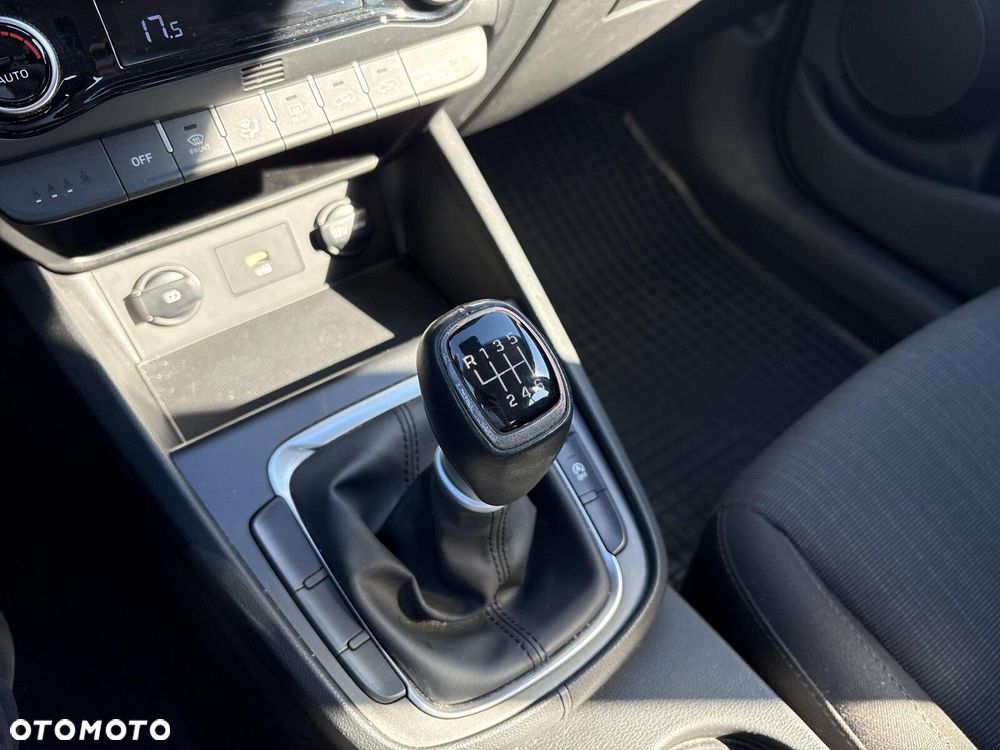 Hyundai Kona - 24