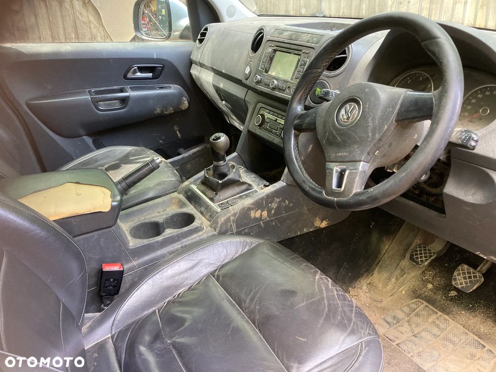Volkswagen Amarok 2.0 TDI Highline - 9