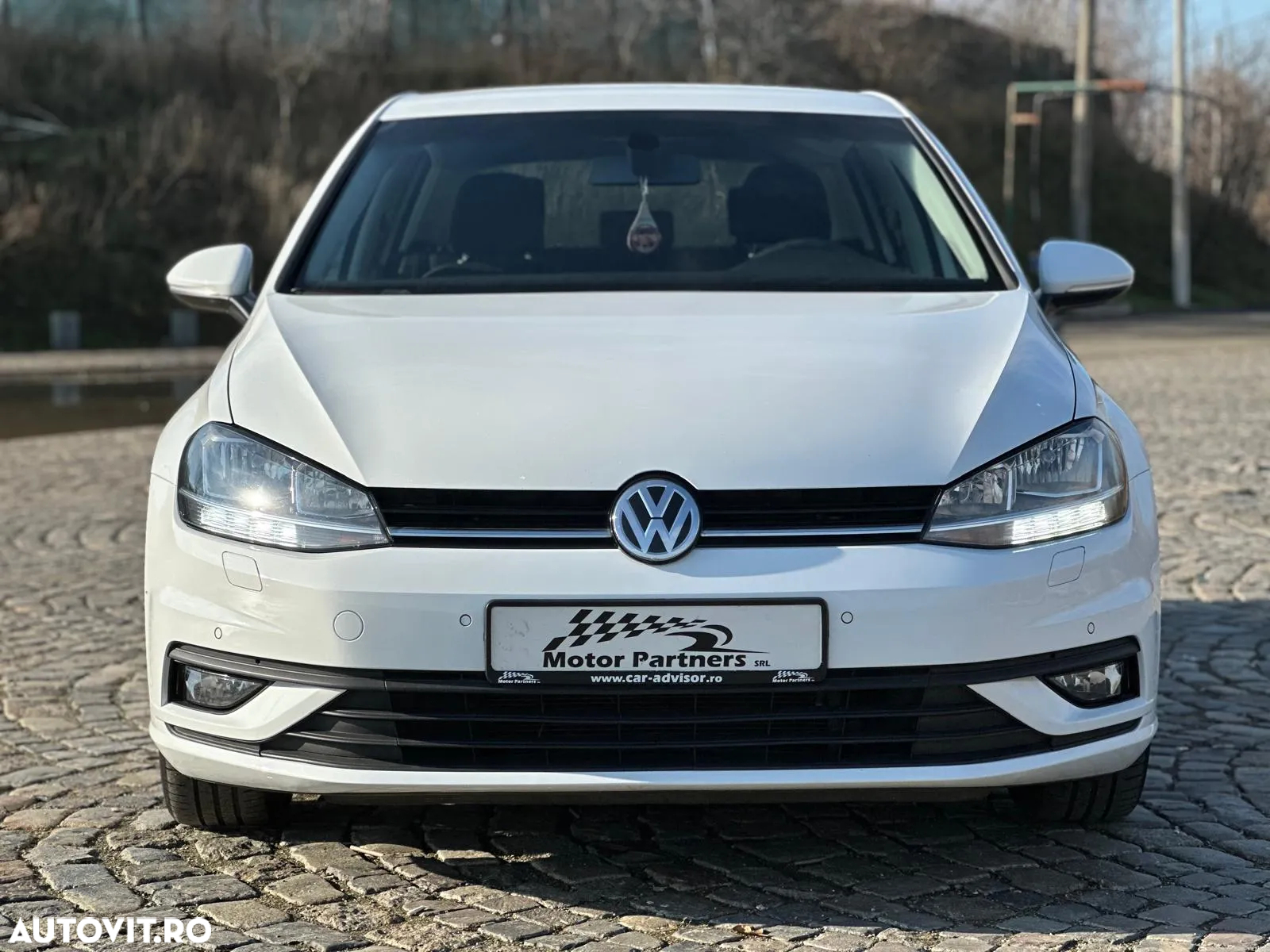Volkswagen Golf 1.6 TDI Comfortline - 3