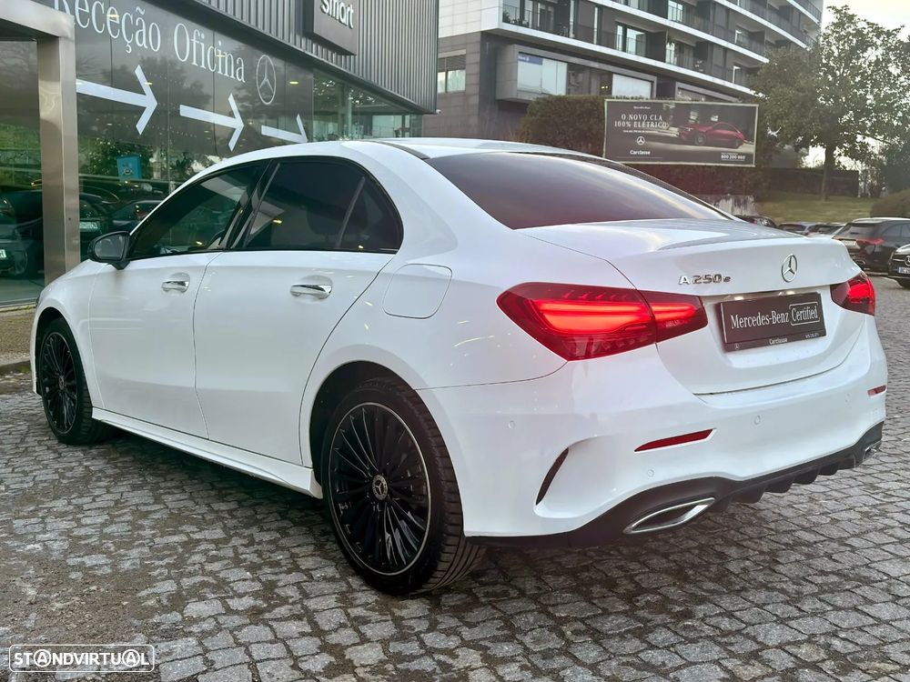 Mercedes-Benz A 250 Limousine e 8G-DCT AMG Line - 6
