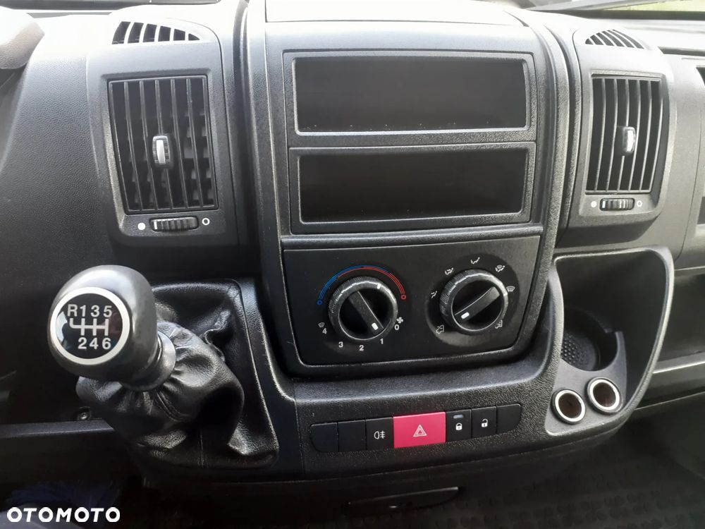 Peugeot BOXER - 26