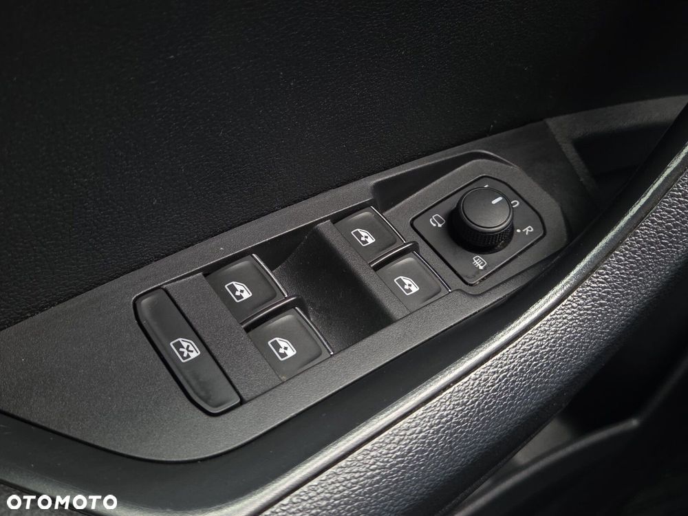Skoda Karoq 1.6 TDI SCR 4x2 Style DSG - 28