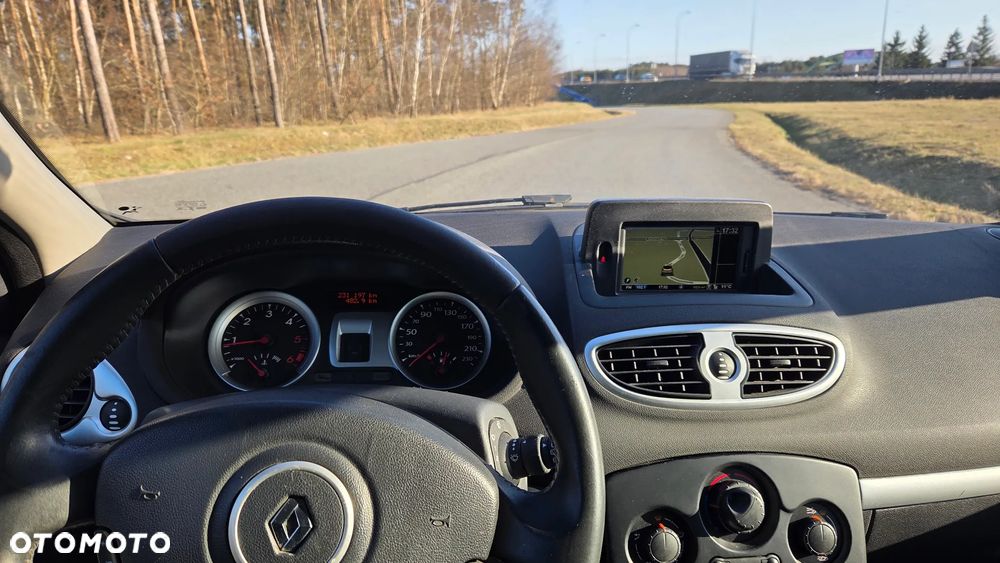 Renault Clio 1.5 dCi Alize - 18