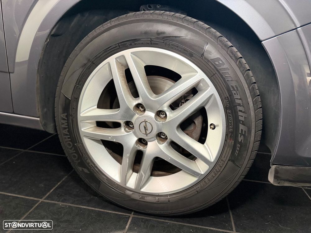 Opel Astra GTC 1.7 CDTI DPF Sport - 19