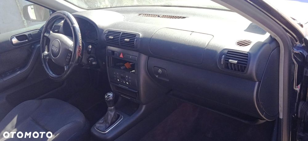 Na części Audi A3 8L 1.6 B 5D BFQ DUU lakier LZ5L zderzak maska drzwi klapa fotel kanapa szyba - 4