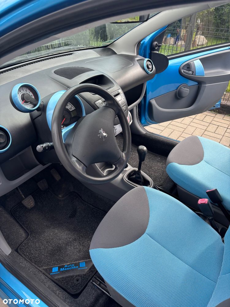 Peugeot 107 1.0 Trendy - 26