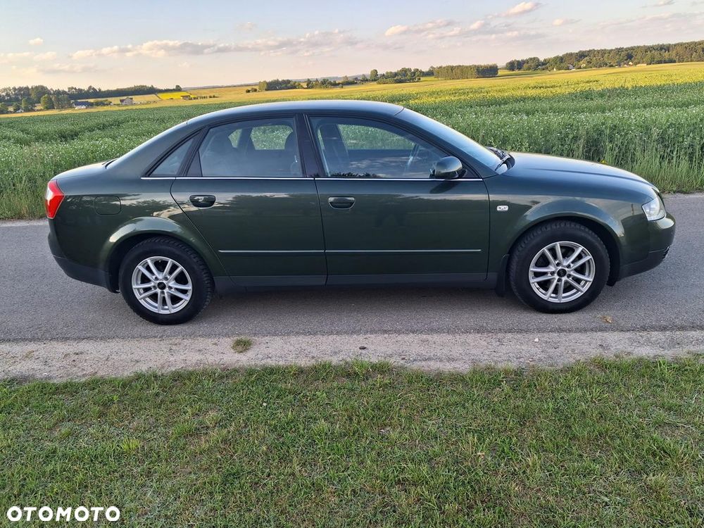 Audi A4 Limousine - 6
