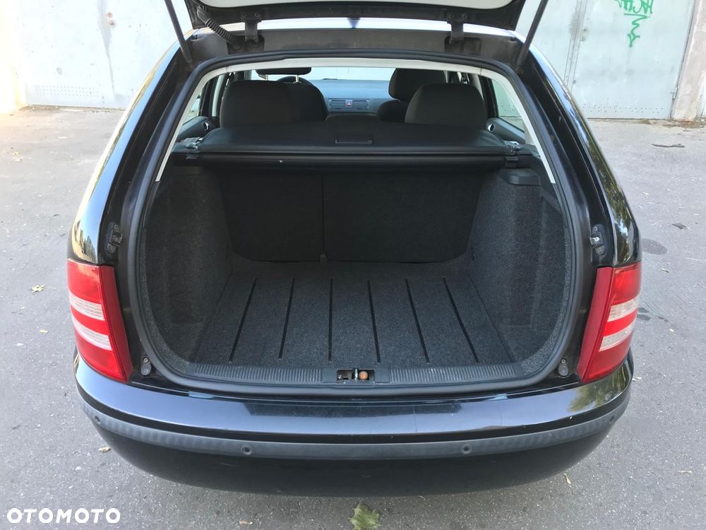 Skoda Fabia 1.4 16V Classic + - 3