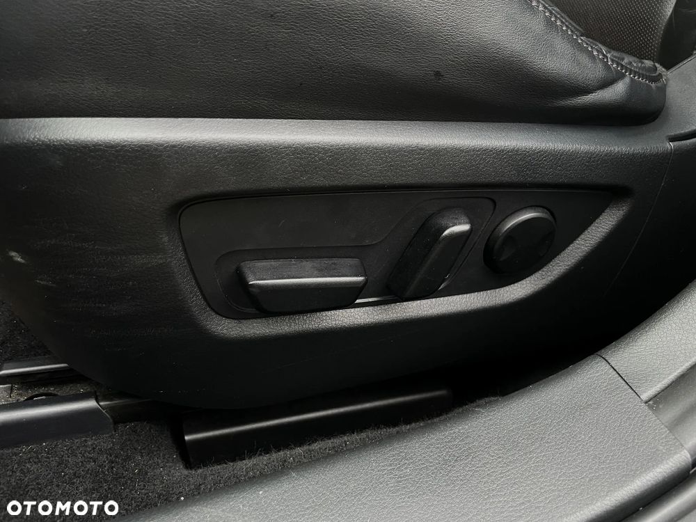 Mazda CX-30 SKYACTIV-G 2.0 M-Hybrid - 33