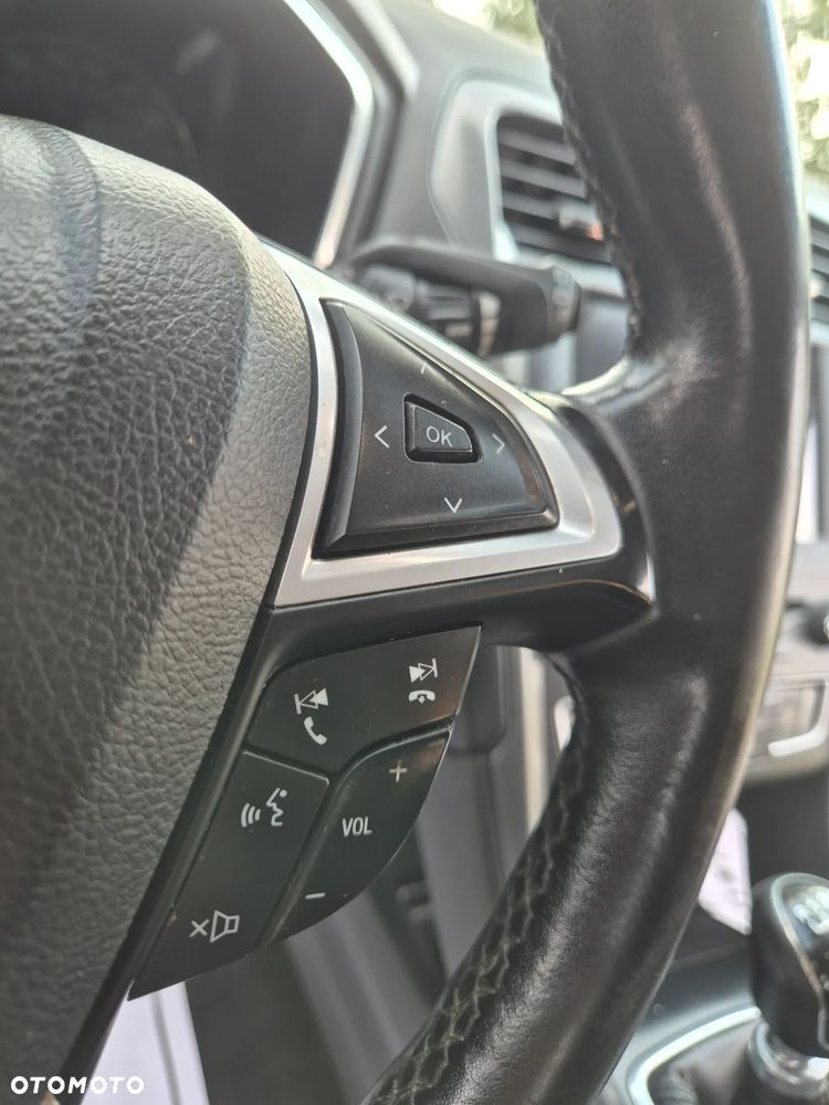 Ford Mondeo - 23