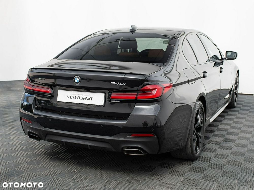 BMW Seria 5 540i xDrive mHEV M Sport sport - 6