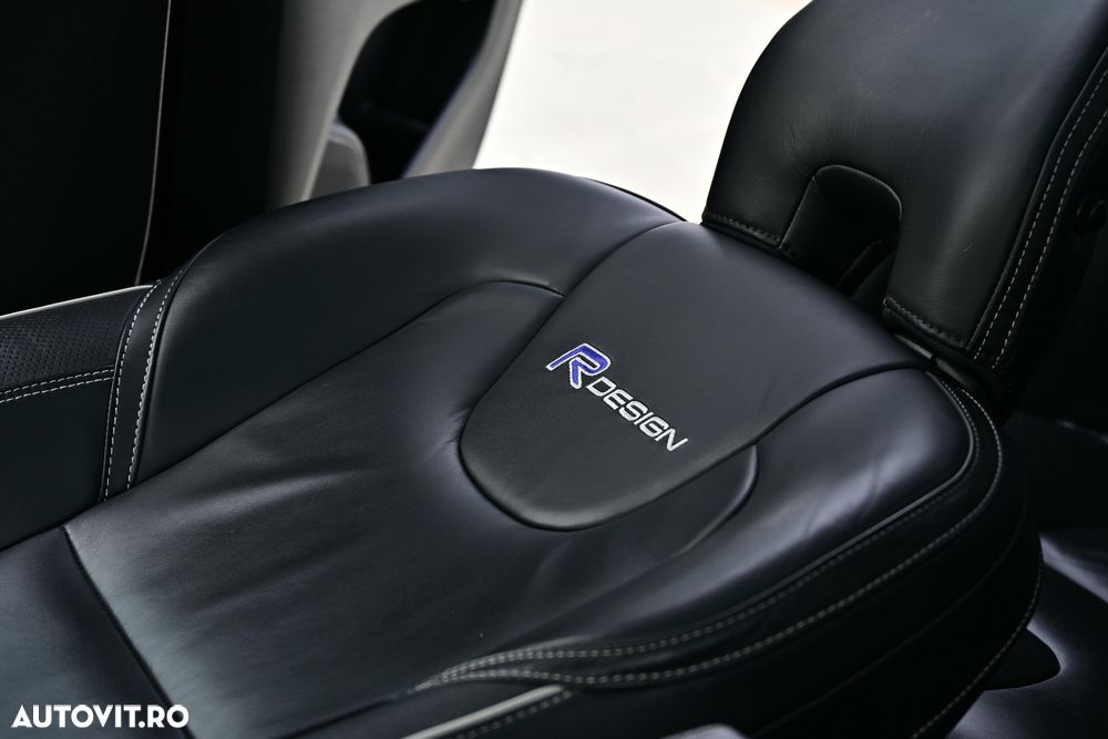 Volvo V40 D3 Geartronic R Design - 34