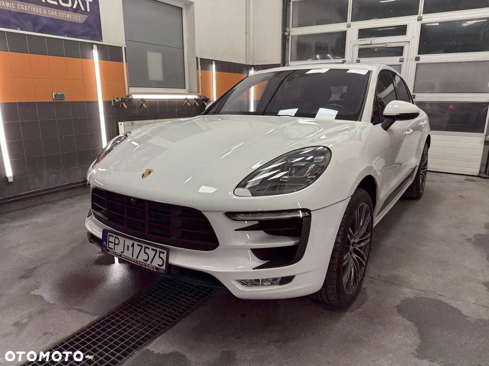 Porsche Macan GTS - 2