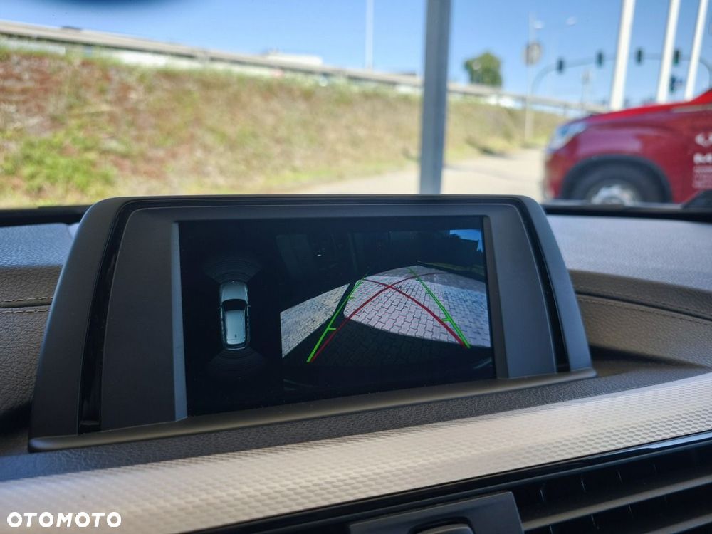 BMW Seria 3 - 36