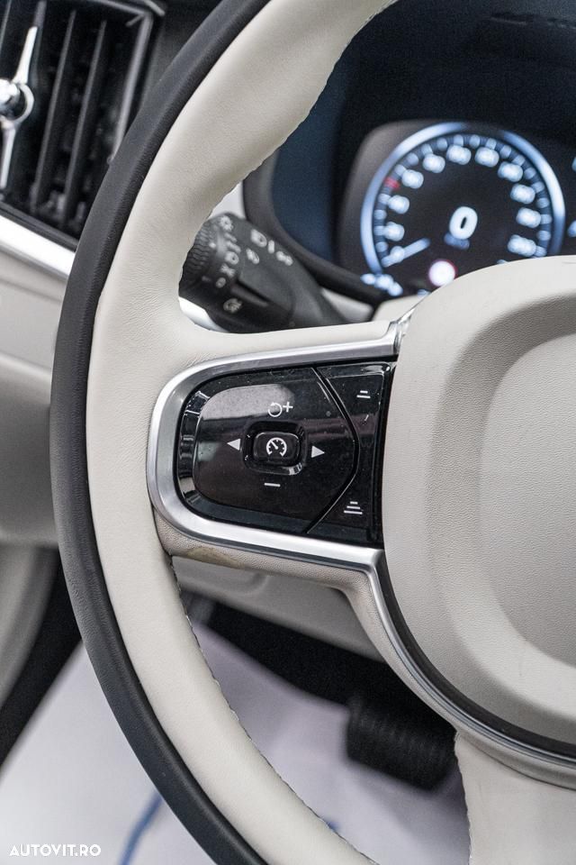 Volvo V90 D3 Geartronic Momentum Pro - 15
