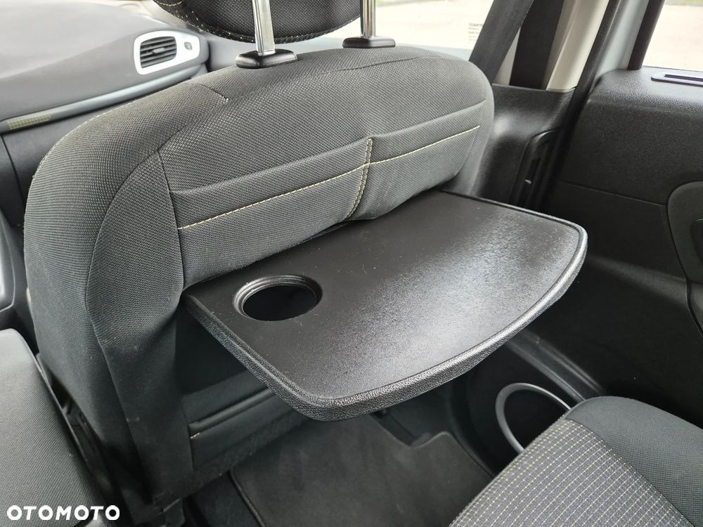 Renault Scenic 1.9 dCi Privilege - 19