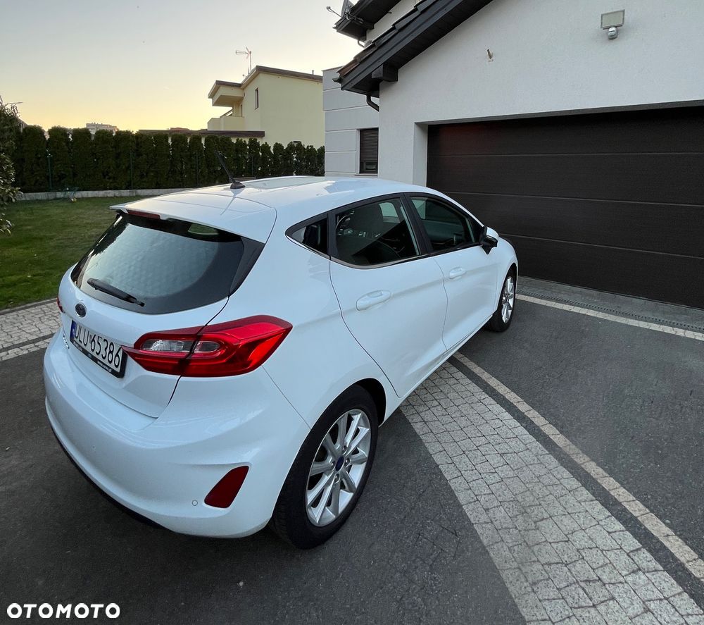 Ford Fiesta - 10