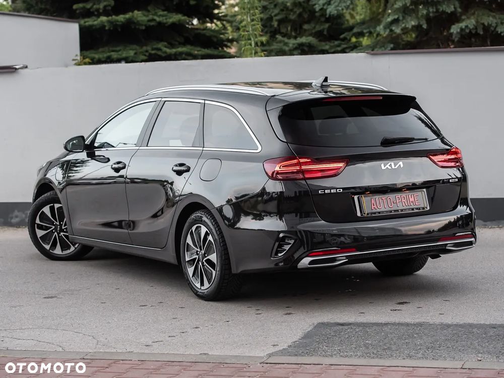 Kia Ceed 1.6 GDI DCT OPF Platinum Edition - 10