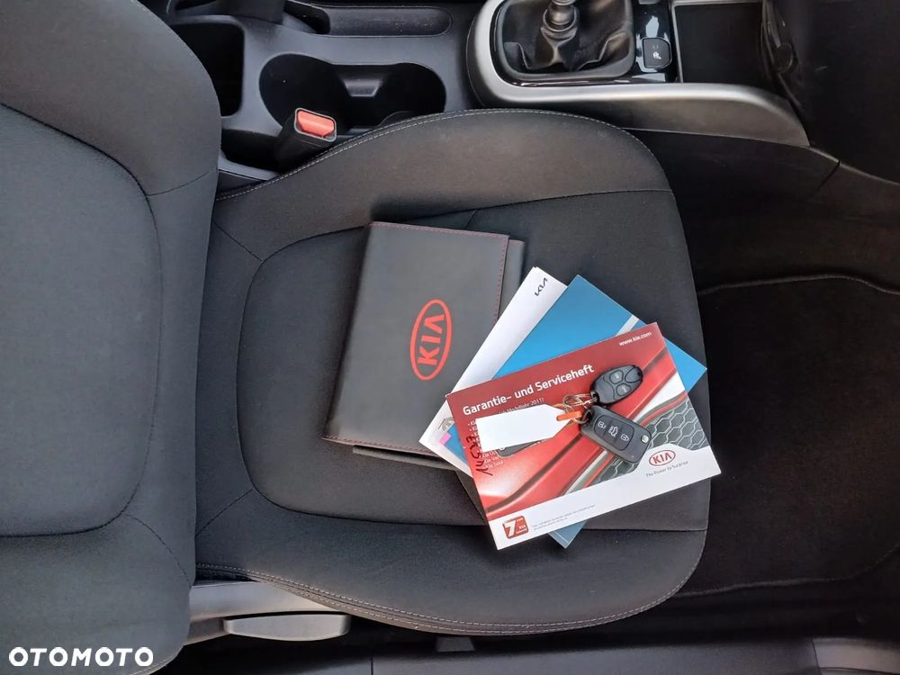 Kia Soul 1.6 CRDI Dream Team Edition - 13