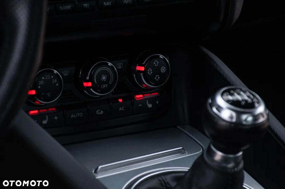 Audi TT Coupé 2.0 TDI quattro - 35