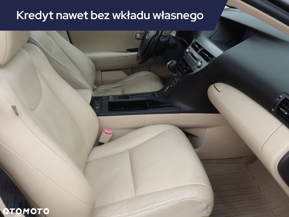 Lexus RX - 11