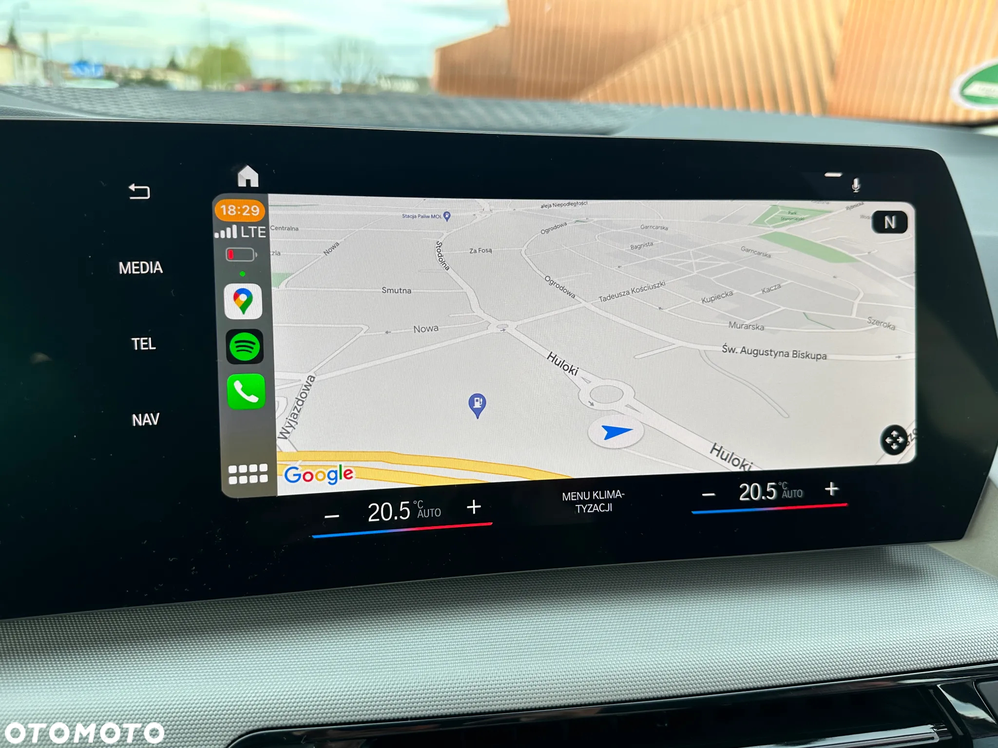 BMW Seria 2 220i Active Tourer - 30