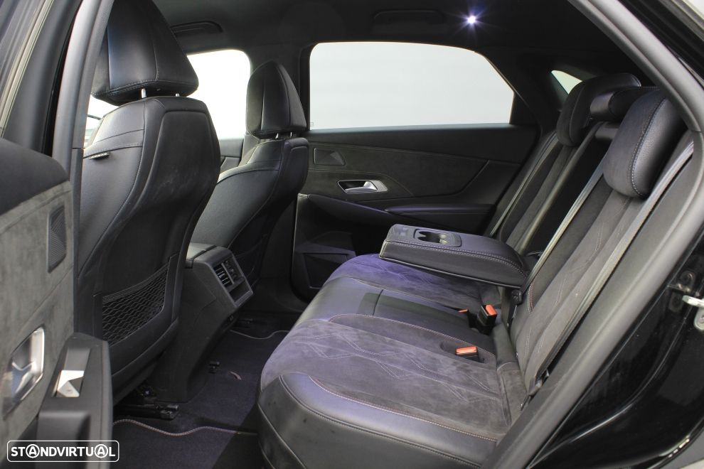 DS DS7 Crossback E-Tense Performance Line EAT8 - 27