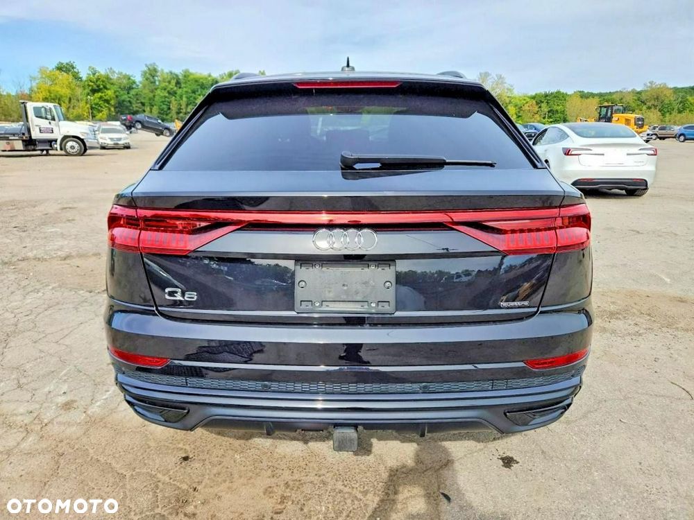 Audi Q8 55 TFSI quattro tiptronic - 6