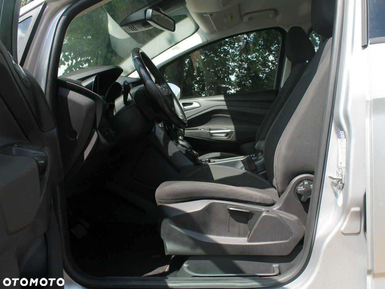 Ford Grand C-MAX - 17
