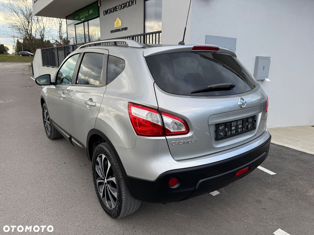 Nissan Qashqai 2.0 4 x 4 lounge - 4