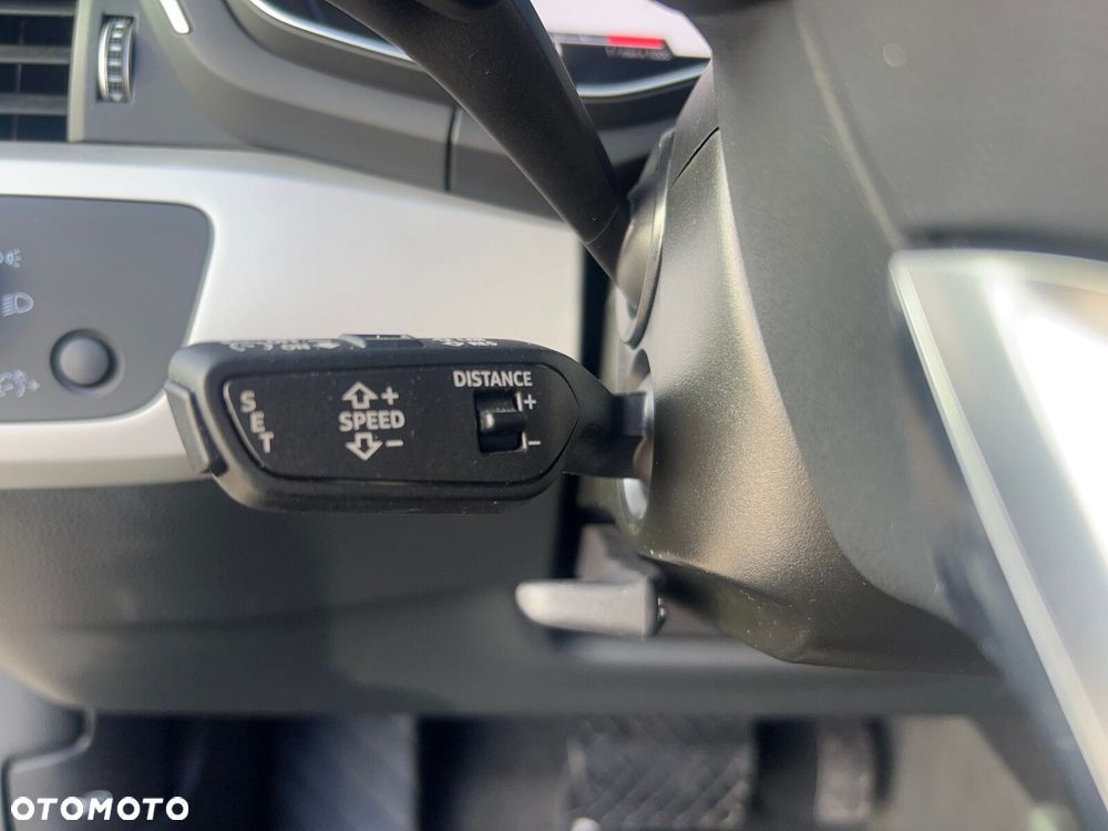 Audi A4 Limousine - 14