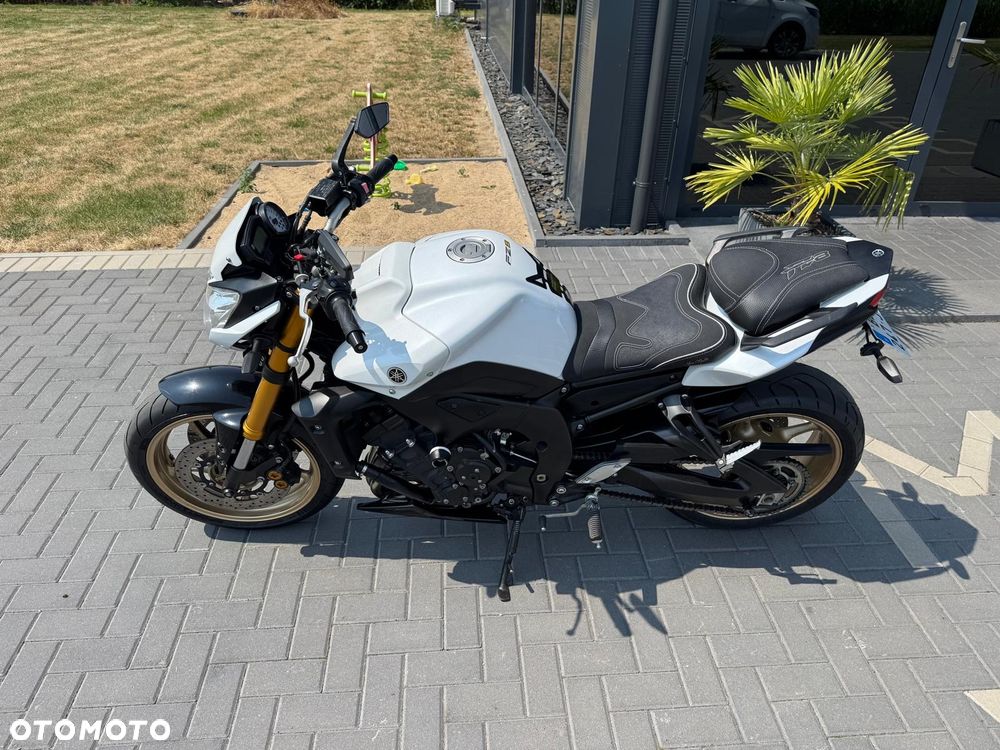 Yamaha FZ8 - 3