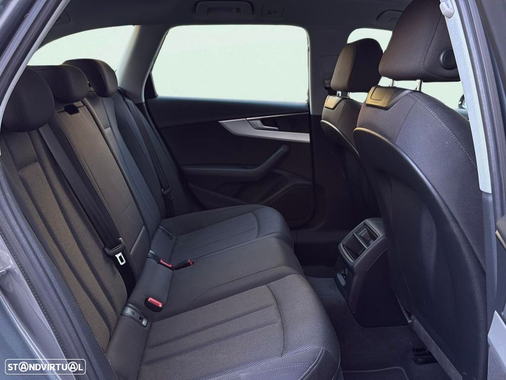 Audi A4 Avant 2.0 TDI S tronic - 11