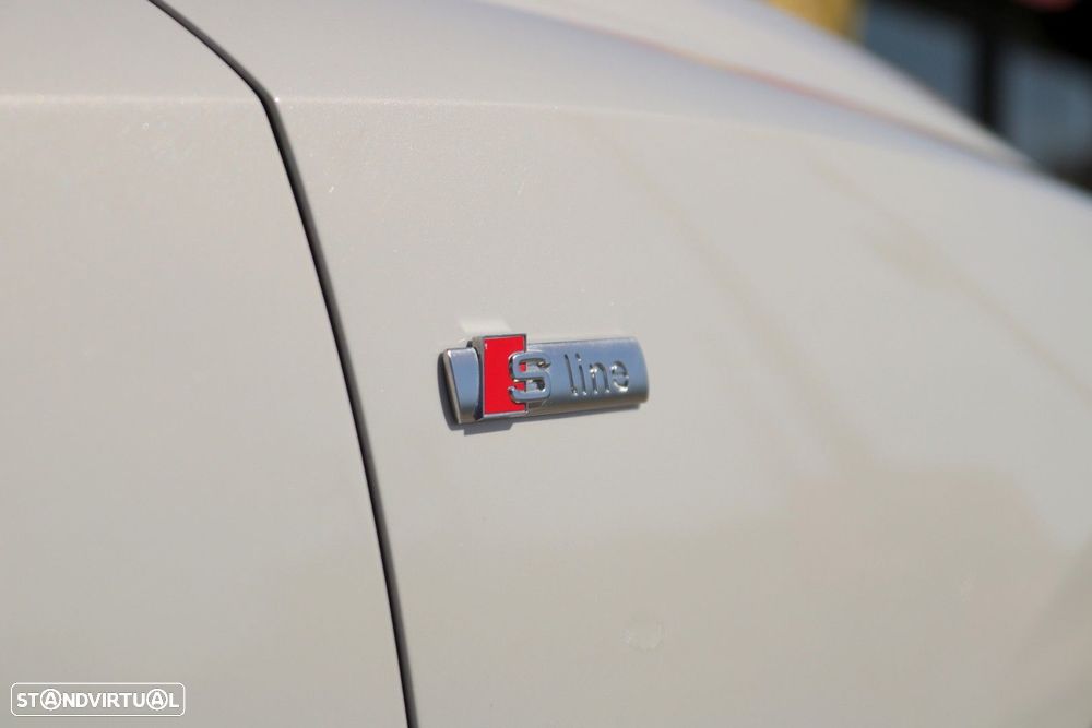 Audi Q3 Sportback 45 TFSIe S line S tronic - 13