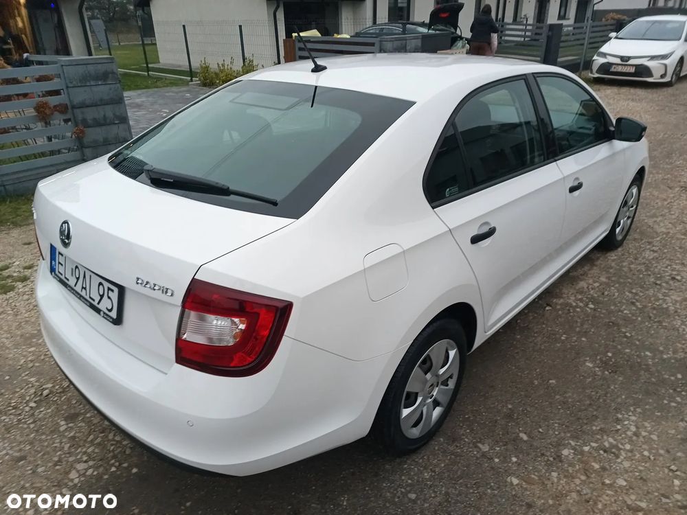 Skoda RAPID 1.0 TSI Active - 12