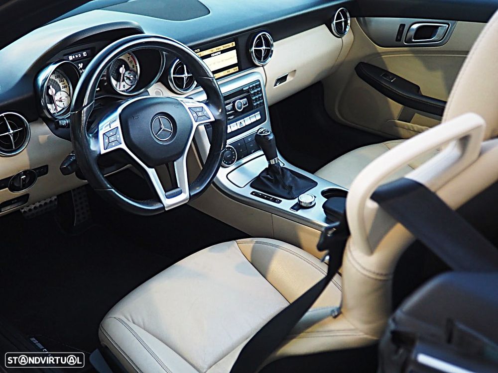 Mercedes-Benz SLK 200 Kompressor Auto Sport Edition - 26