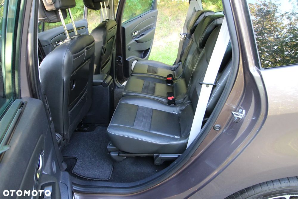 Renault Grand Scenic dCi 160 FAP Bose Edition - 17