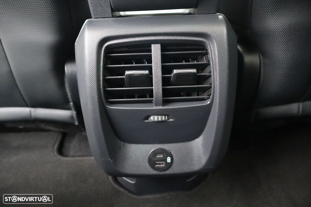 Ford Mustang Mach-E Alargada - 32