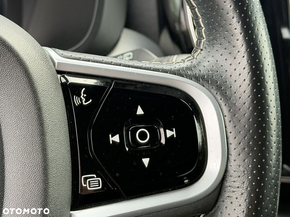 Volvo XC 60 D3 R-Design - 26